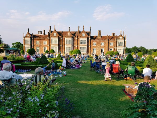 Music in the Gardens with Swing Machine Big Band